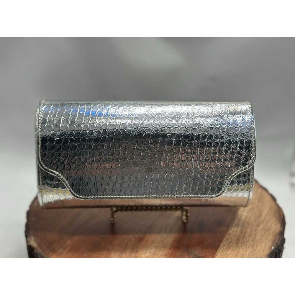 Walborg Silver Snake Texture Hard Side Clutch Satin Lined Stunning